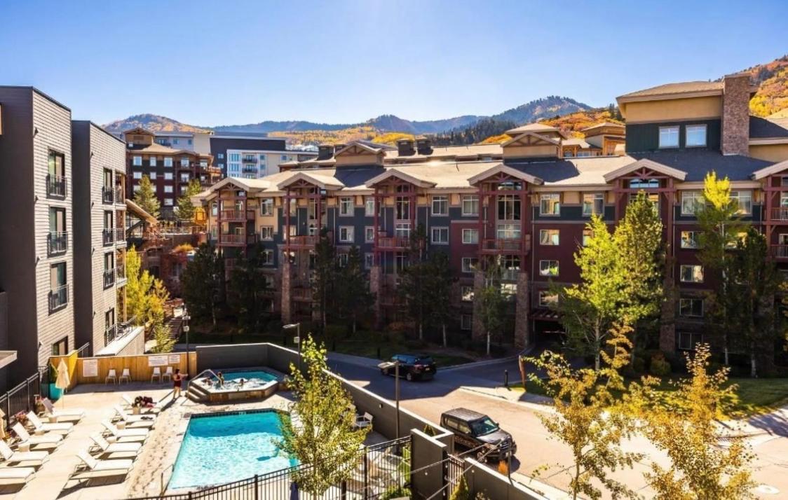 Slope Side Studio In The Heart Of Canyons Village With Heated Pool & Hot Tub! Парк-Сіті Екстер'єр фото