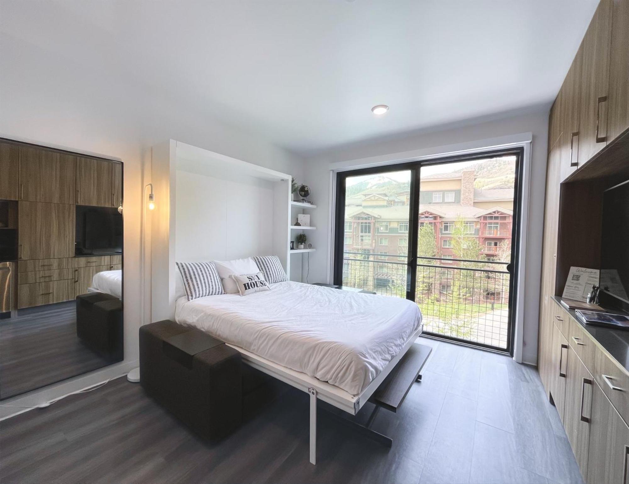 Slope Side Studio In The Heart Of Canyons Village With Heated Pool & Hot Tub! Парк-Сіті Екстер'єр фото
